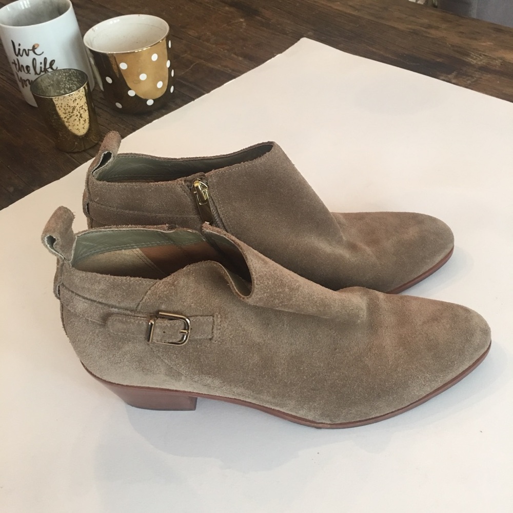 Via Spiga, size 8 suede booties